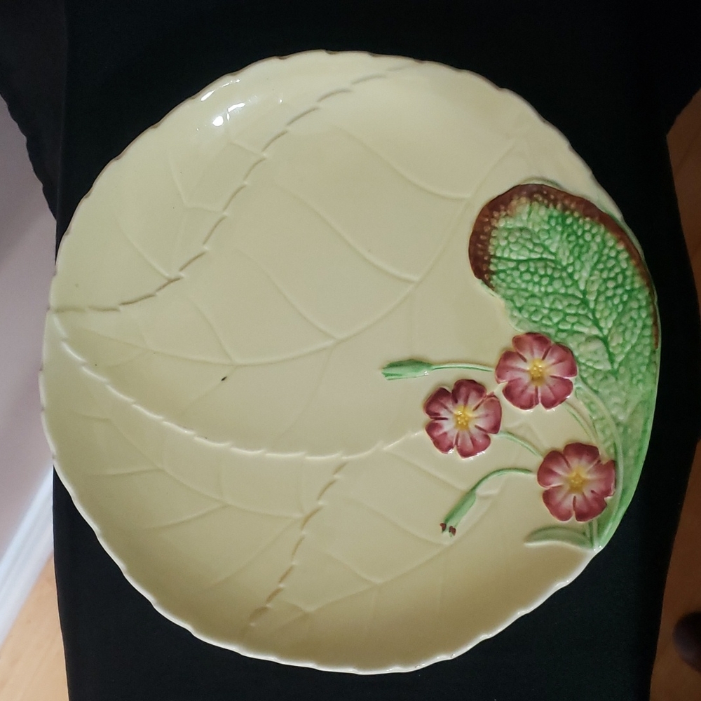 Vintage Carlton Ware yellow glaze Art Deco Anique Leaf Small Dish 💛